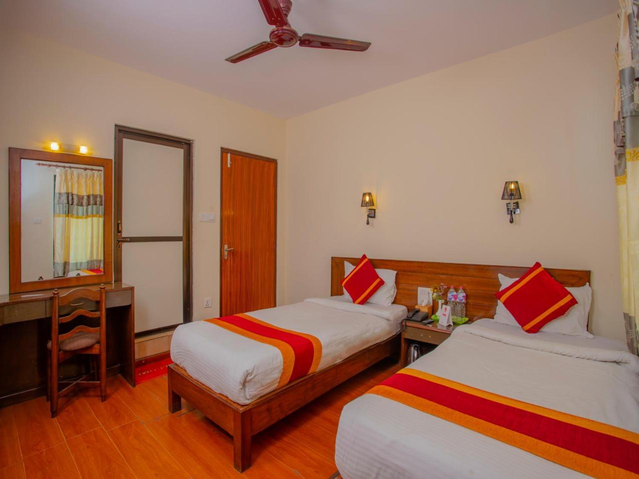 Hotel Garuda Inn Pokhara Luaran gambar